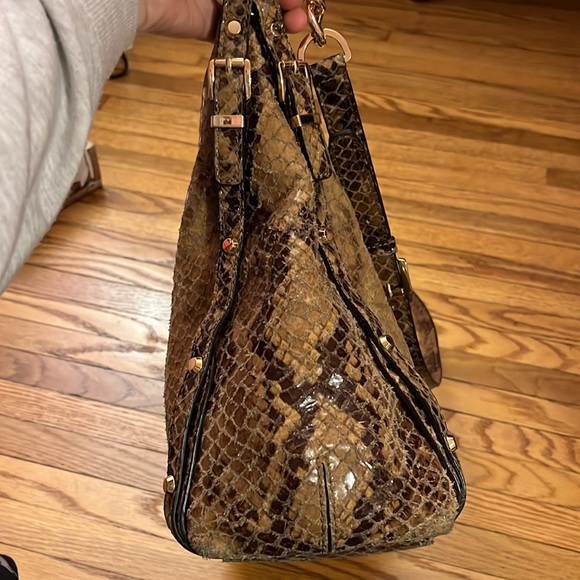 Women’s Michael Kors Limited edition snakeskin brown and gold shoulder bag - Picture 5 of 10